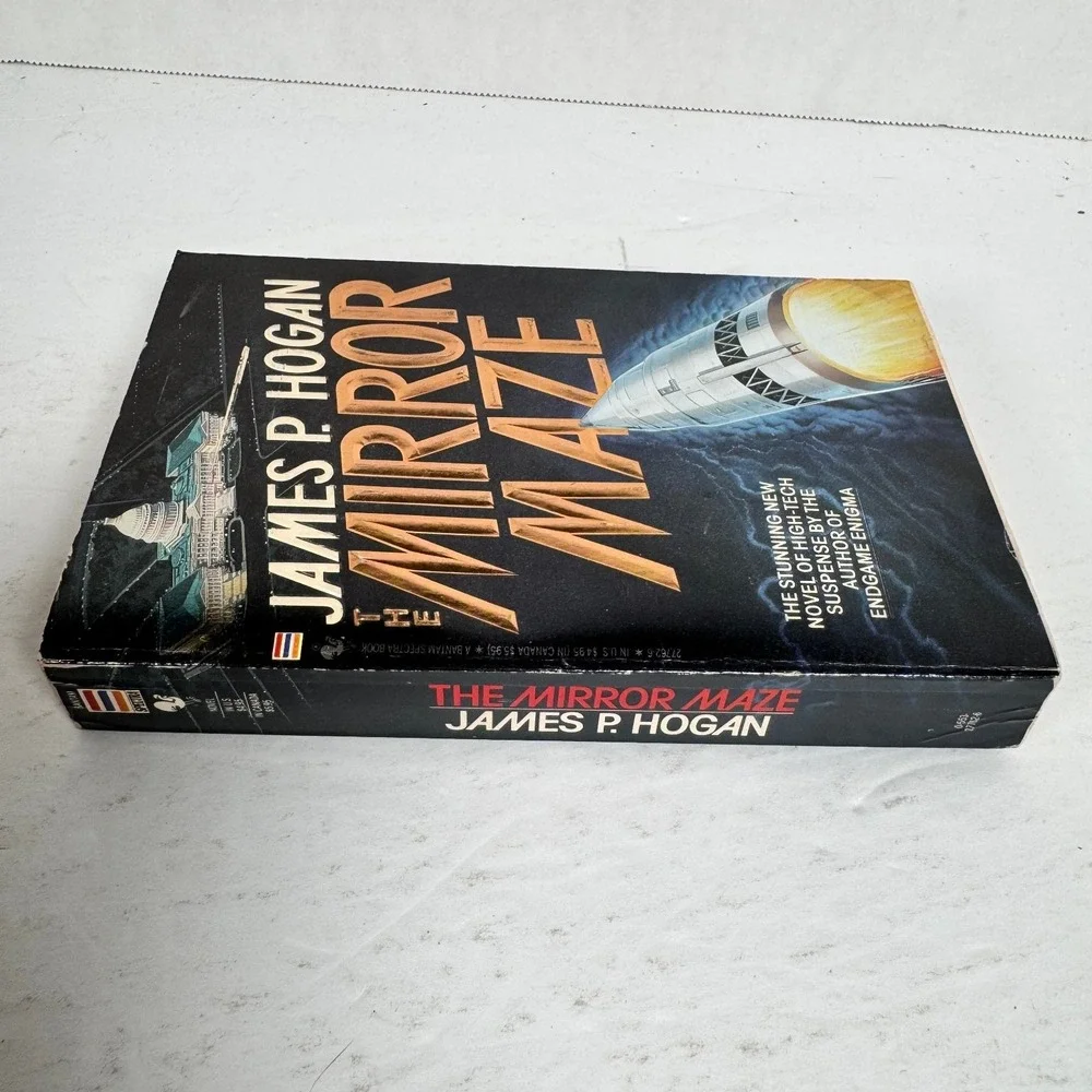 The Mirror Maze James P. Hogan 1989 First Edition Sci-Fi Thriller Bantam Spectra
